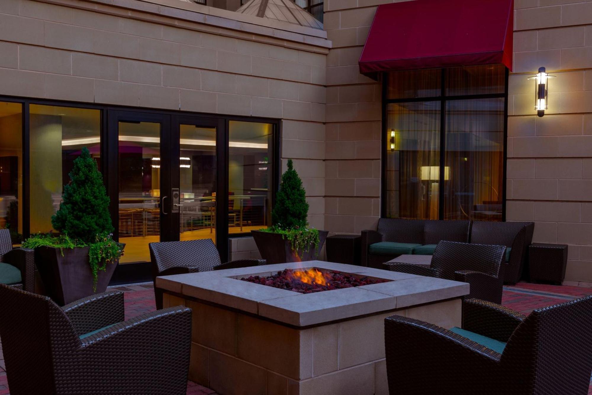 By Marriott Downtown Hotel 3*