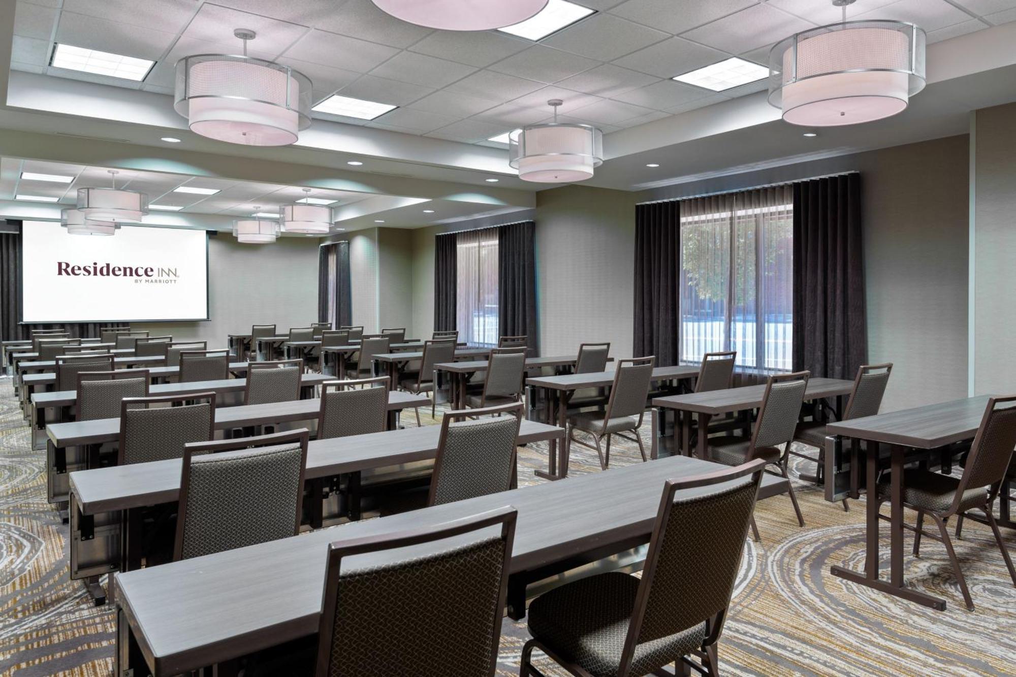 By Marriott Downtown 3* Charlottesville