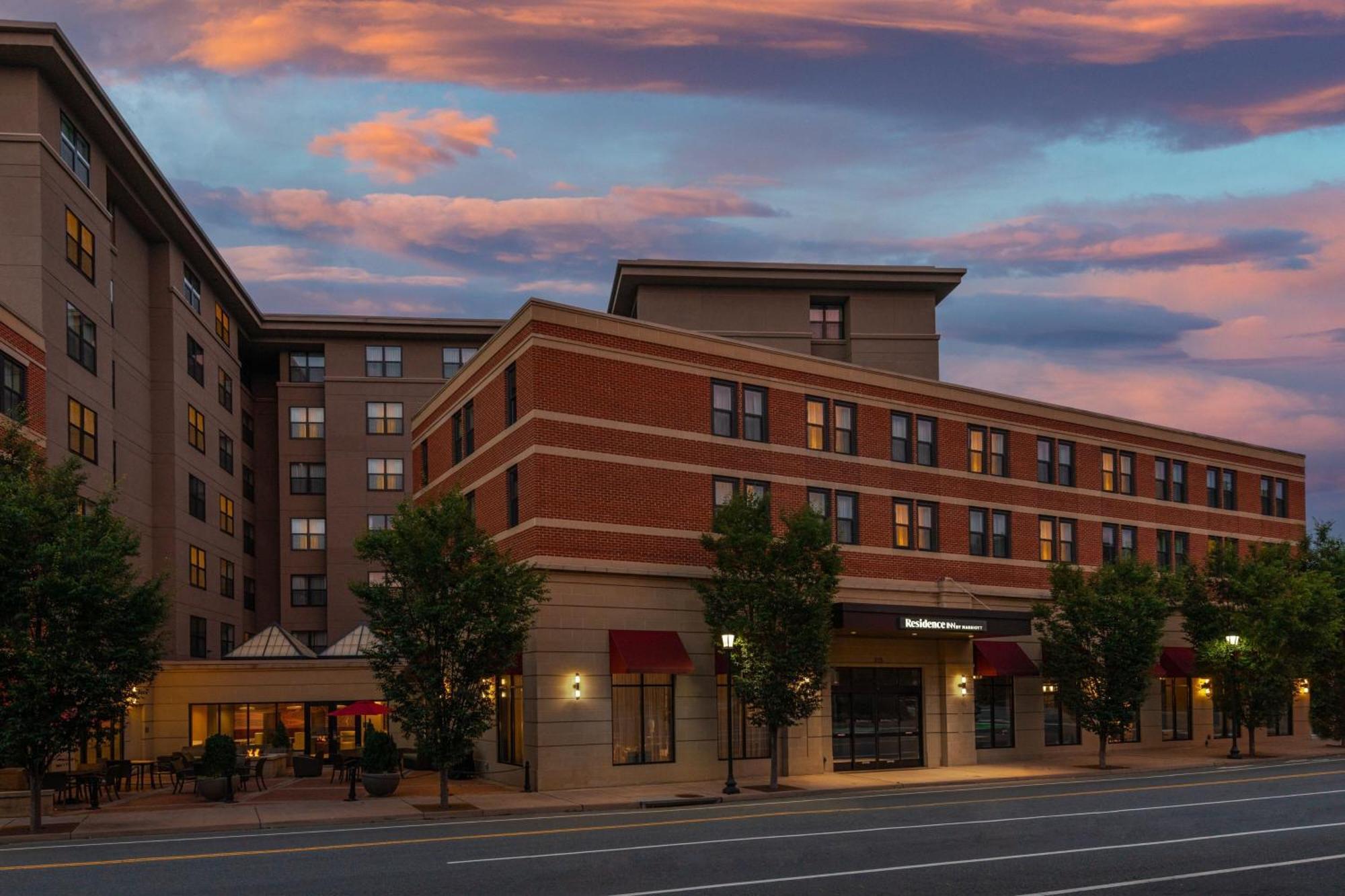 By Marriott Downtown Charlottesville
