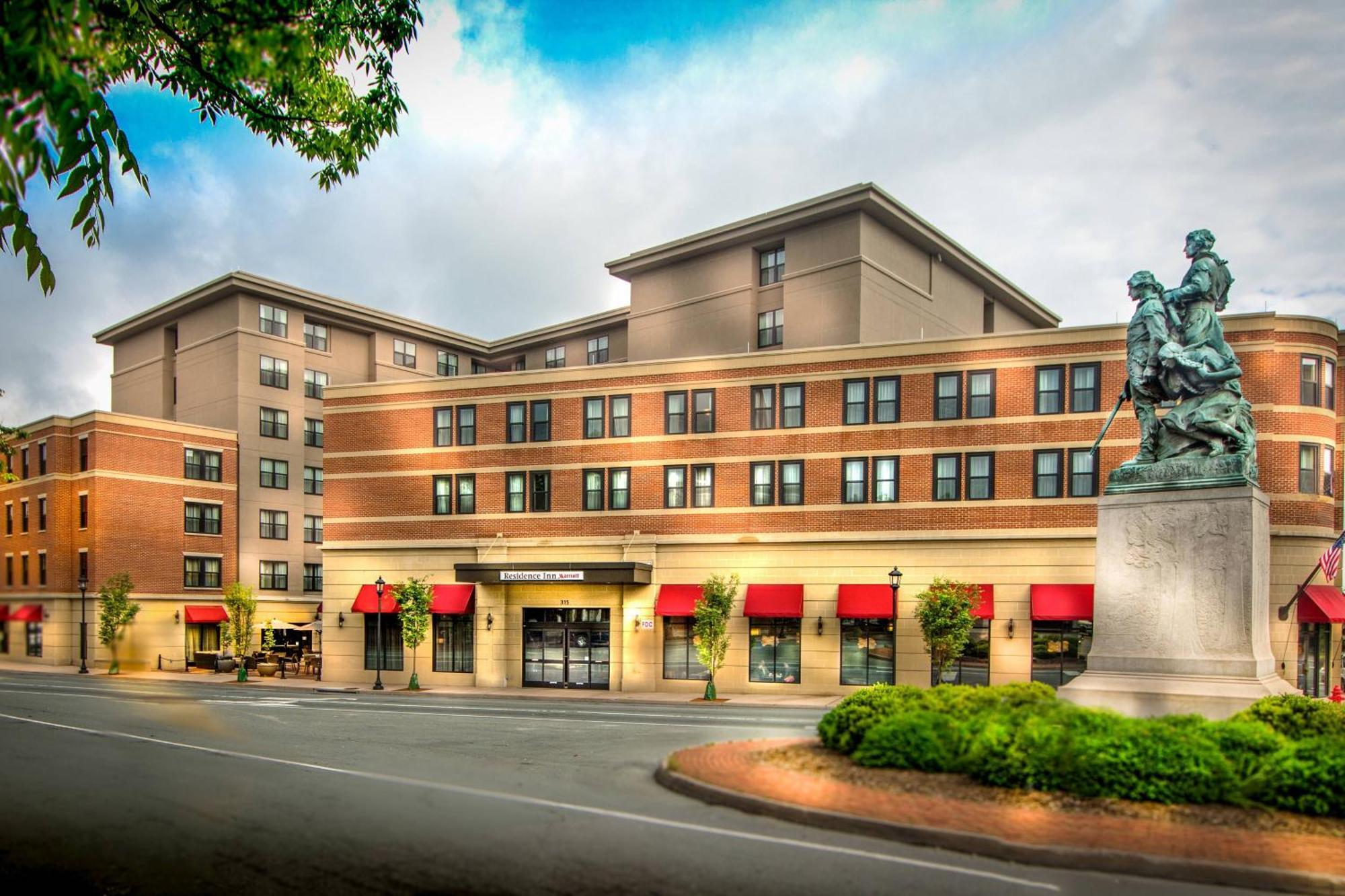 Hotel By Marriott Downtown