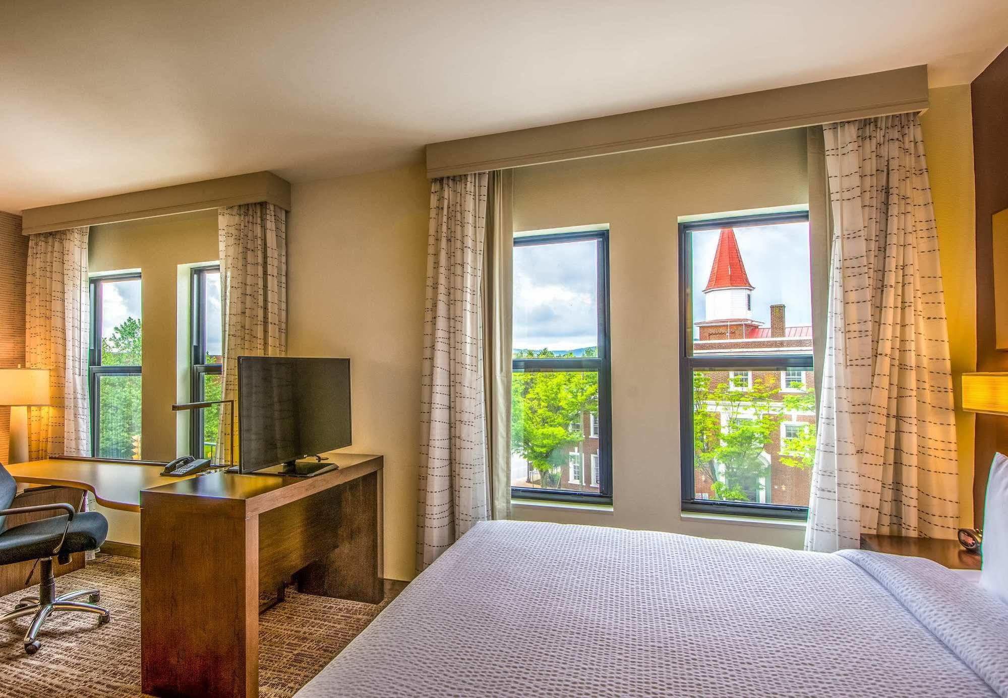 By Marriott Downtown Charlottesville