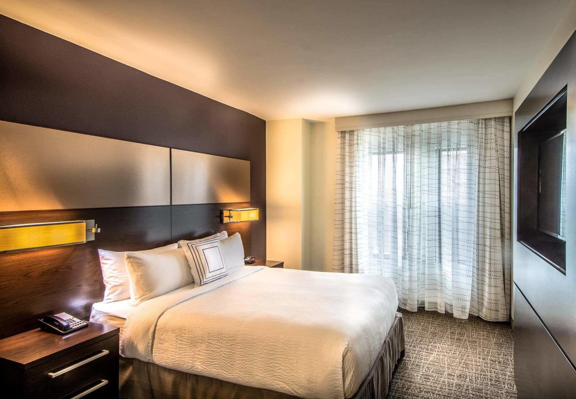 Hotel By Marriott Downtown Charlottesville