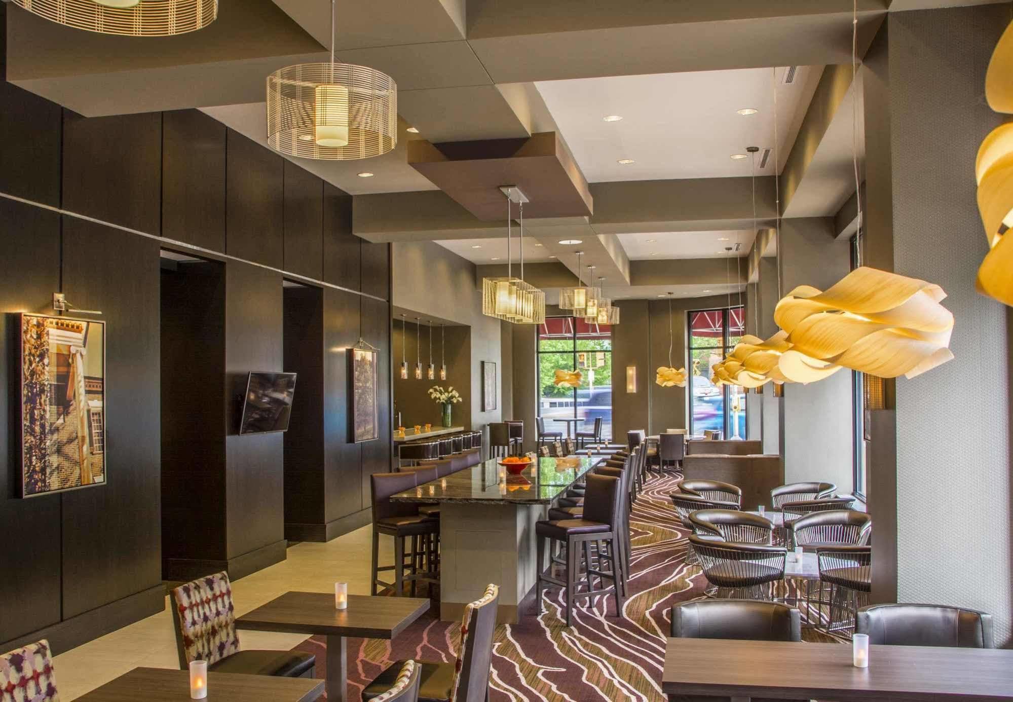 By Marriott Downtown Hotel 3*